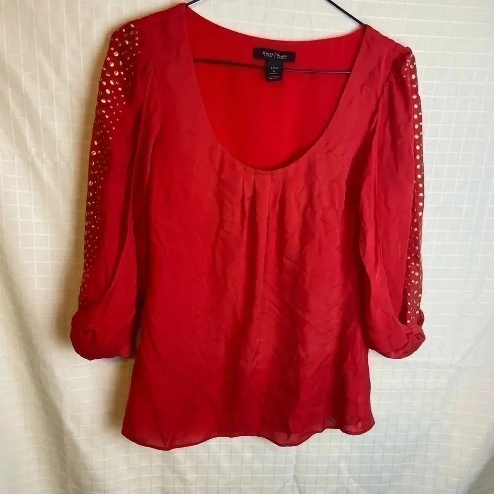 WHITE HOUSE BLACK MARKET women's top SIZE 0 red 3/4 sleeve silk shirt Gold
